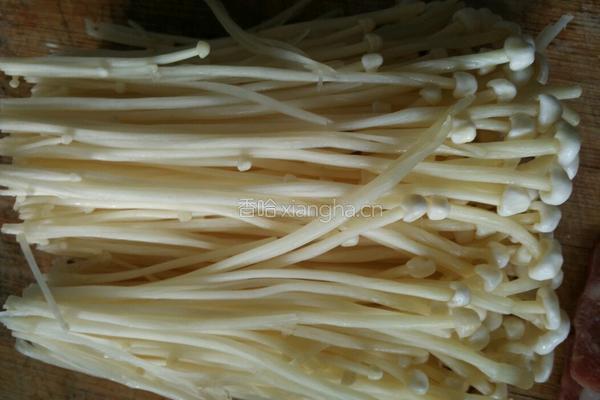 金针菇培根卷的做法图解2