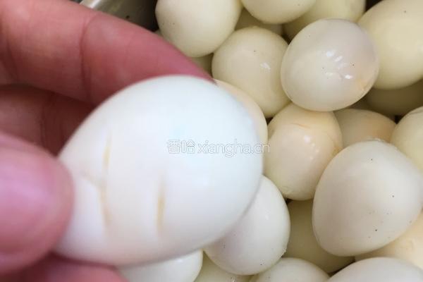 红烧肉烩鹌鹑蛋的做法图解3