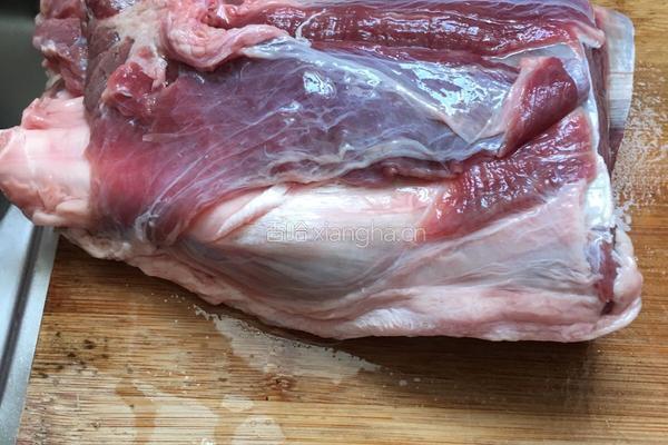 牛肉汤面的做法图解1