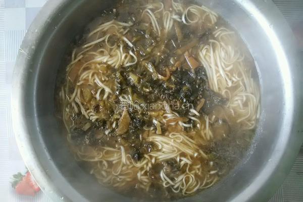 老坛酸菜面条的做法图解6