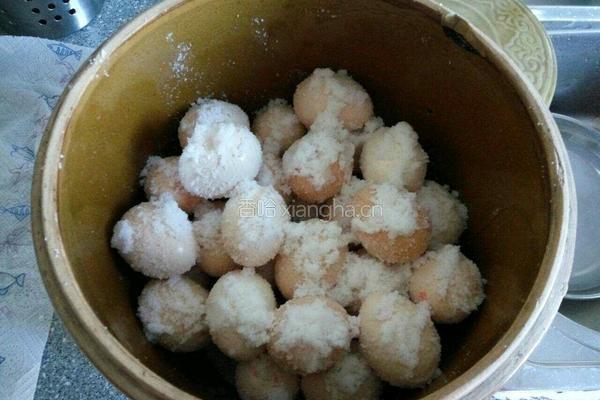 腌制咸鸡蛋的做法图解5