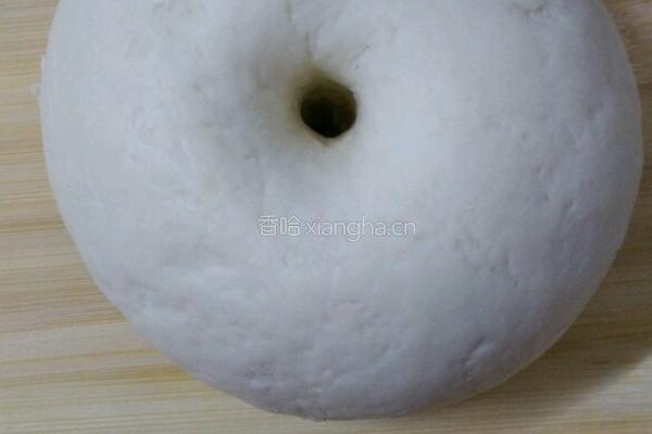 奶黄包子的做法图解2