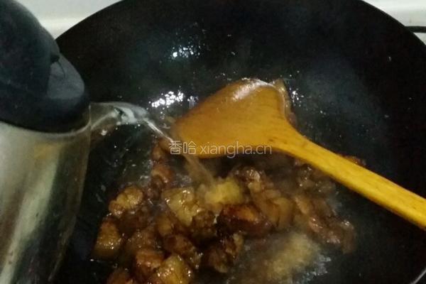 红烧肉炖粉条白菜的做法图解6