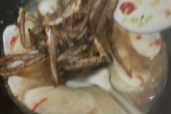 芝麻鱼炖白萝卜的做法图解7
