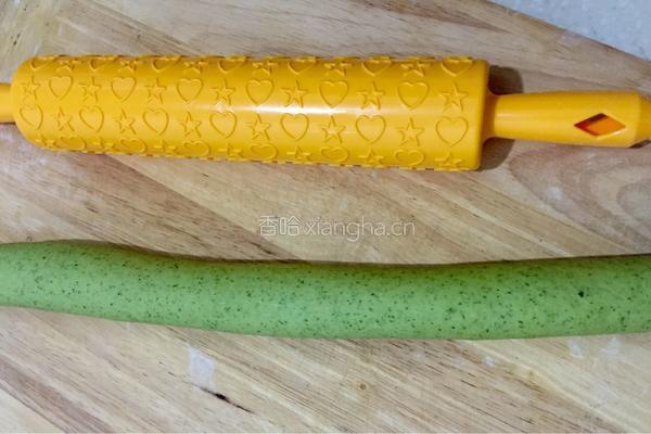 春意盎然的菠菜面包的做法图解6