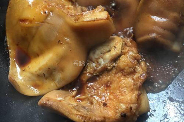 卤猪头皮的做法图解3
