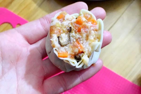 香菇胡萝卜肉馅烧麦的做法图解9