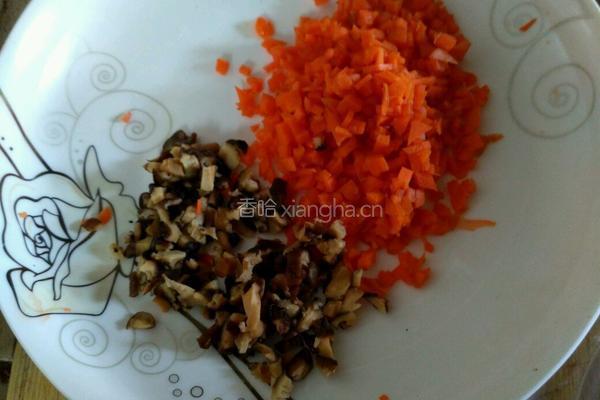 香菇糯米肉丸的做法图解1