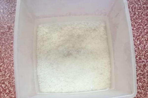 玉米胡萝卜糯米珍珠丸子的做法图解2