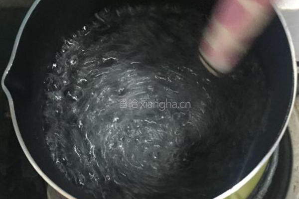 溏心水波蛋的做法图解3