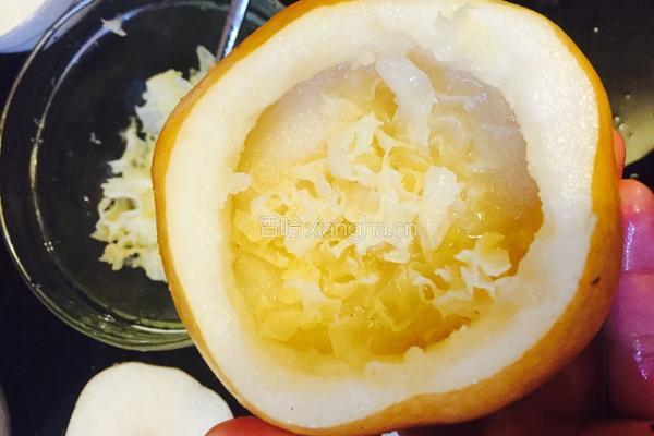 银耳雪梨盅的做法图解4