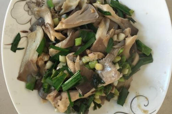 平菇蒜苗的做法图解4