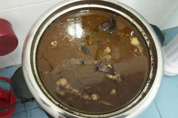 卤猪手的做法图解3