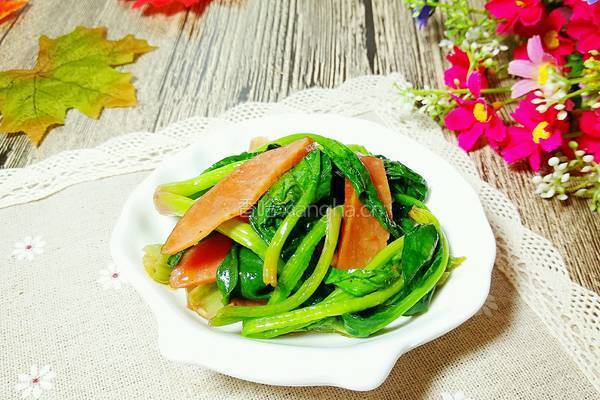菠菜香肠小炒的做法图解6