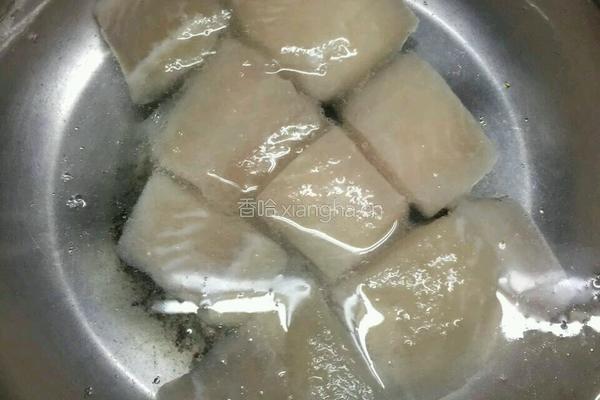 香煎巴沙鱼块的做法图解2
