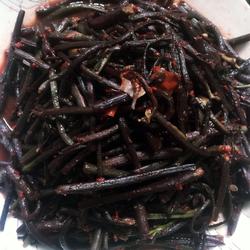 酸辣蕨菜的做法[图]
