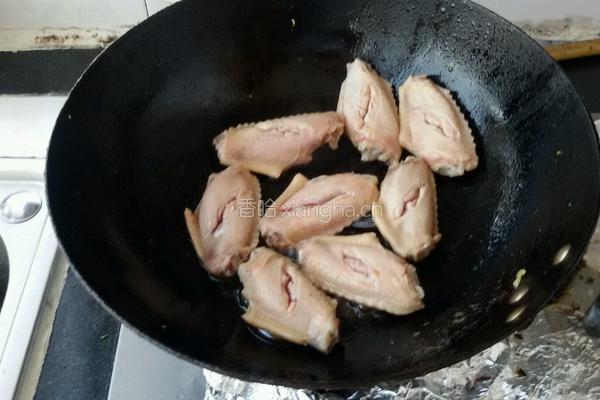 苹果烧鸡翅的做法图解3