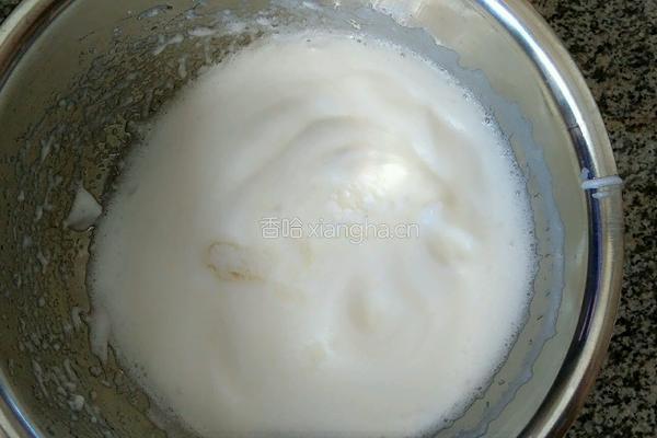 黑芝麻戚风蛋糕的做法图解11
