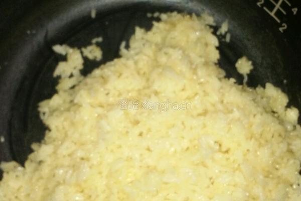 黄金拌饭的做法图解1