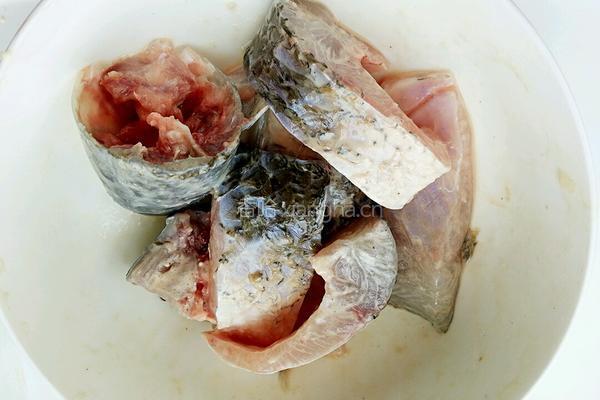 草鱼炖豆腐的做法图解3