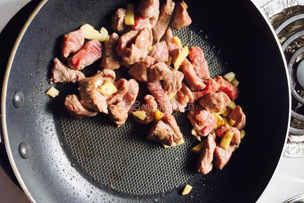 小焖牛肉的做法图解3