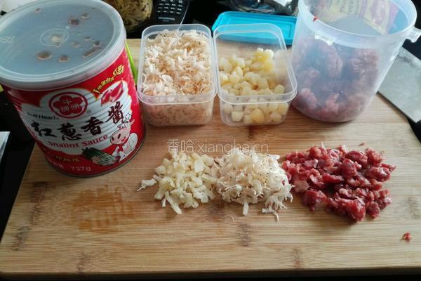 微波炉台式萝卜糕的做法图解1