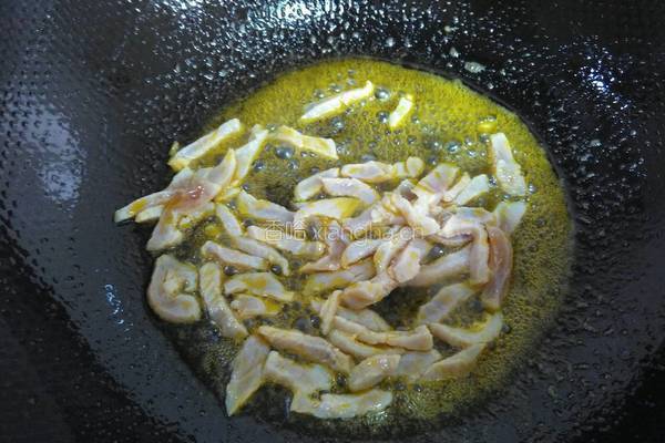 野蒜炒咸肉丝的做法图解3