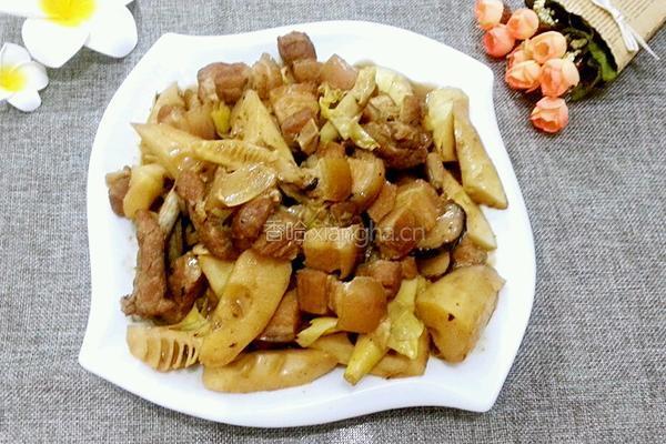 五花肉烧竹笋的做法图解12