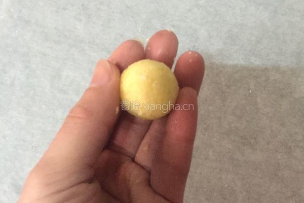 黄金椰丝球的做法图解7