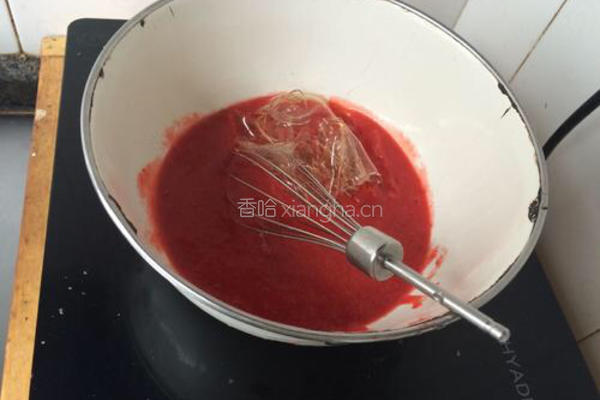 草莓慕斯的做法图解4