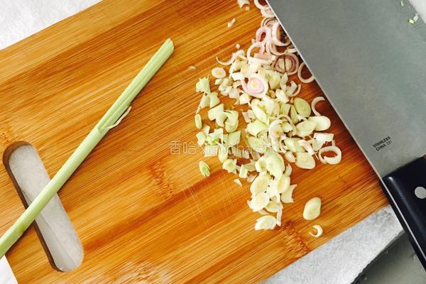 香煎香茅鸡翅的做法图解2