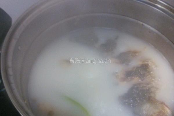 鲫鱼豆腐汤的做法图解6