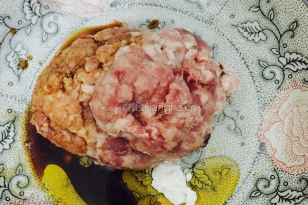 玉米胡萝卜肉末的做法图解2