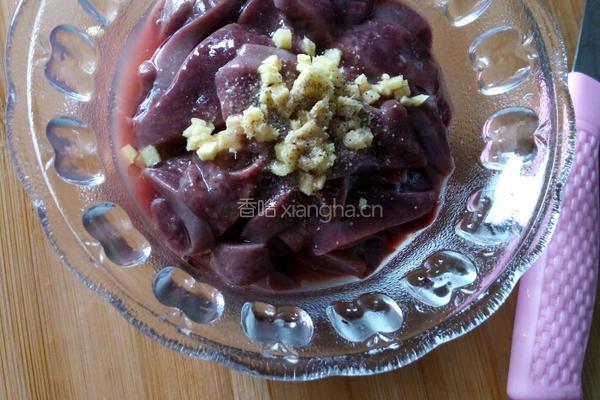 酸菜炒猪肝的做法图解4
