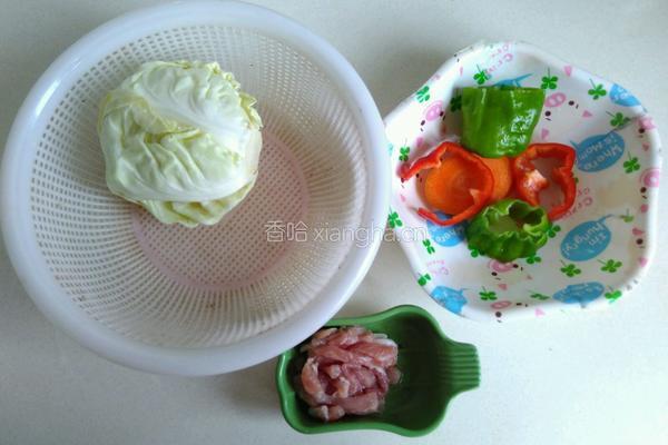 包菜炒肉丝的做法图解1