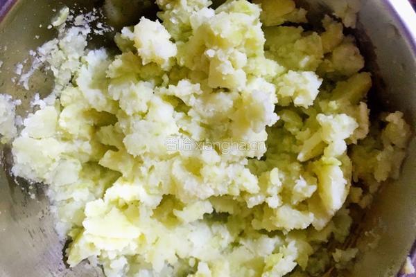 土豆饼的做法图解1