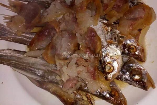 咸鱼蒸腊肠