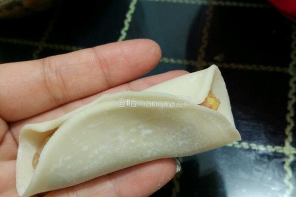 白菜猪肉饺子(麦穗饺子包法)的做法图解5