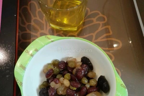 低糖燕麦片炫彩蜜豆土司的做法图解2