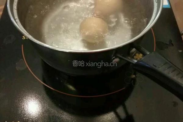 电磁炉科学煮糖心蛋的做法图解3