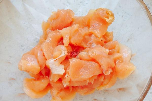 彩椒炒鸡肉片的做法图解3