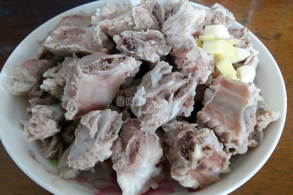 红烧排骨的做法图解1