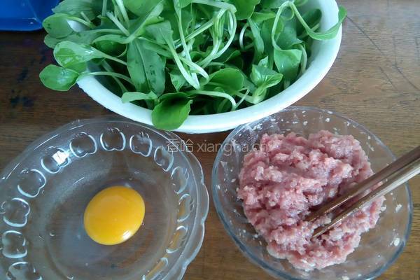 青菜肉圆汤的做法图解1