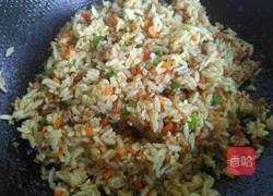 肉末彩蔬炒饭的做法图解9