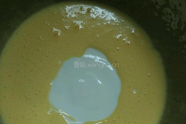 电饭锅葡萄干酸奶蛋糕的做法图解3