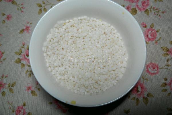 千张糯米猪肉卷的做法图解1