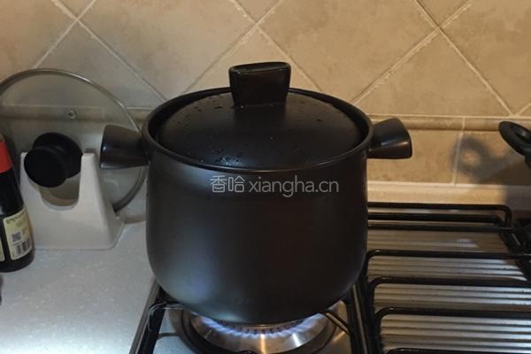 红豆薏米粥的做法图解2