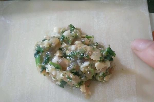 荠菜虾肉大馄饨的做法图解5