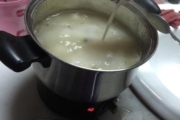 蜂蜜奶茶的做法图解4