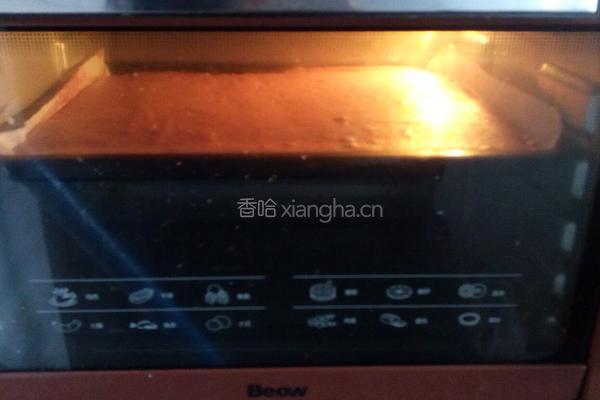 红丝绒蛋糕卷的做法图解4